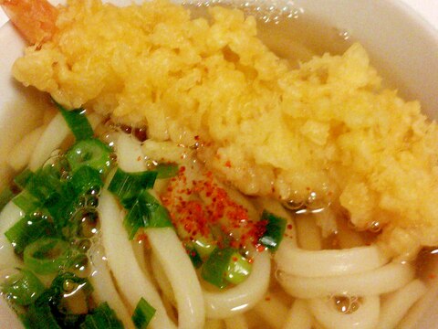 惣菜の天ぷらと冷凍うどんで簡単♪海老天ぷらうどん